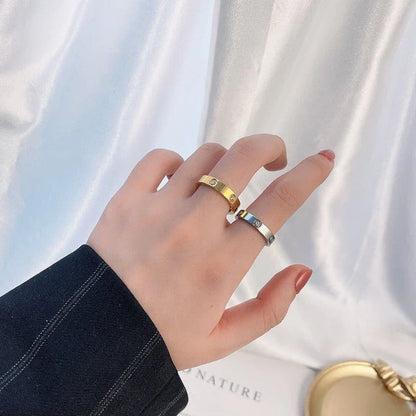 Gelsomina Ravetti Ring | White Gold