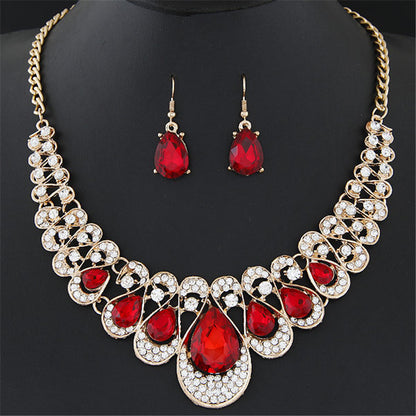 Maevina Crimselle Jewelry Set | Gold