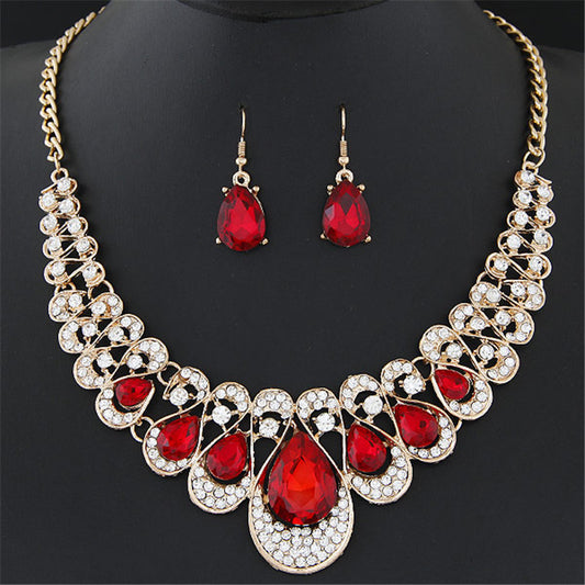 Maevina Crimselle Jewelry Set | Gold