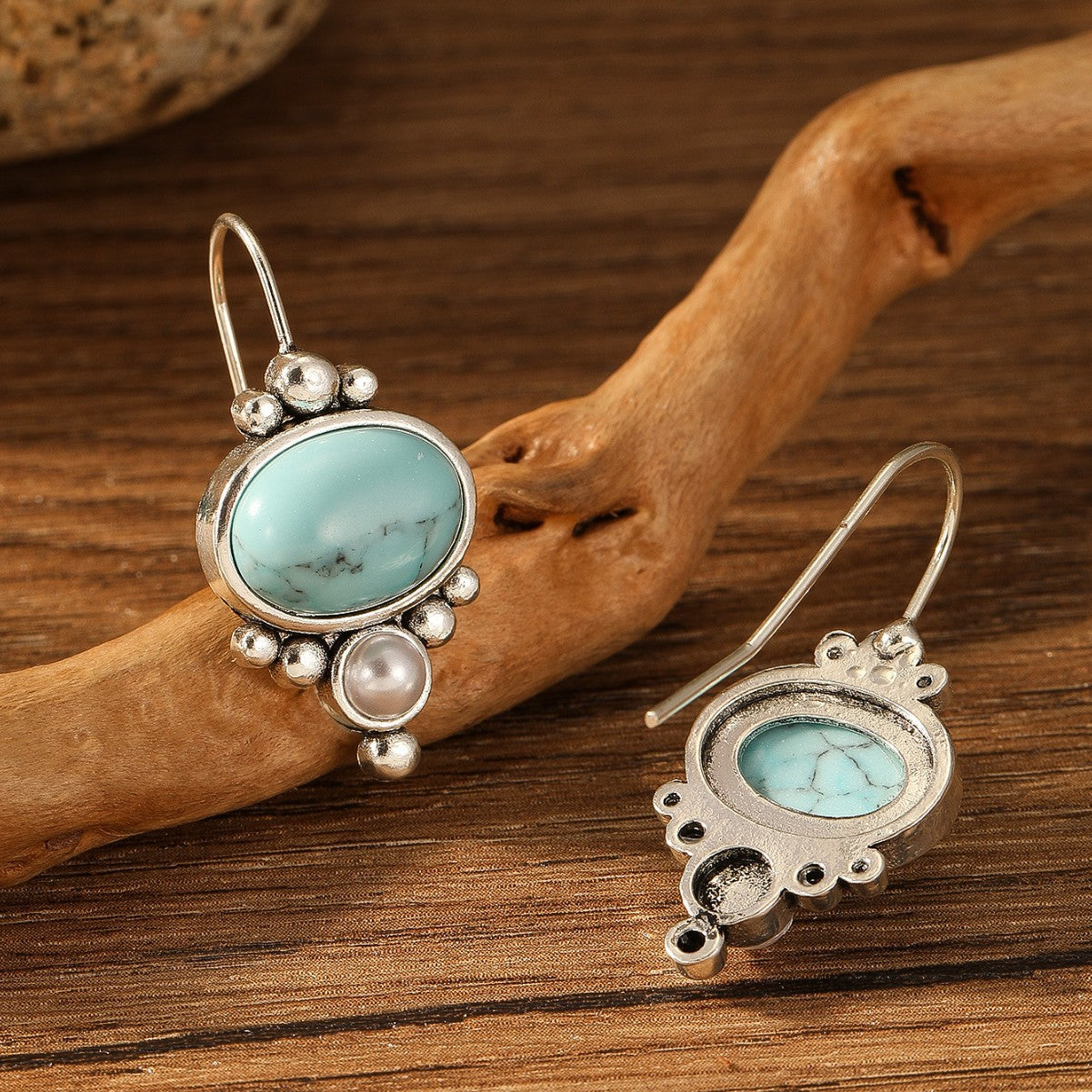 Briselle Shorelight Earrings | White Gold