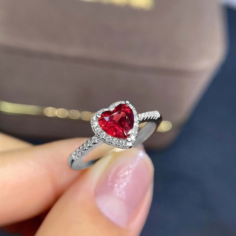 Delara Carmessia Ring | White Gold